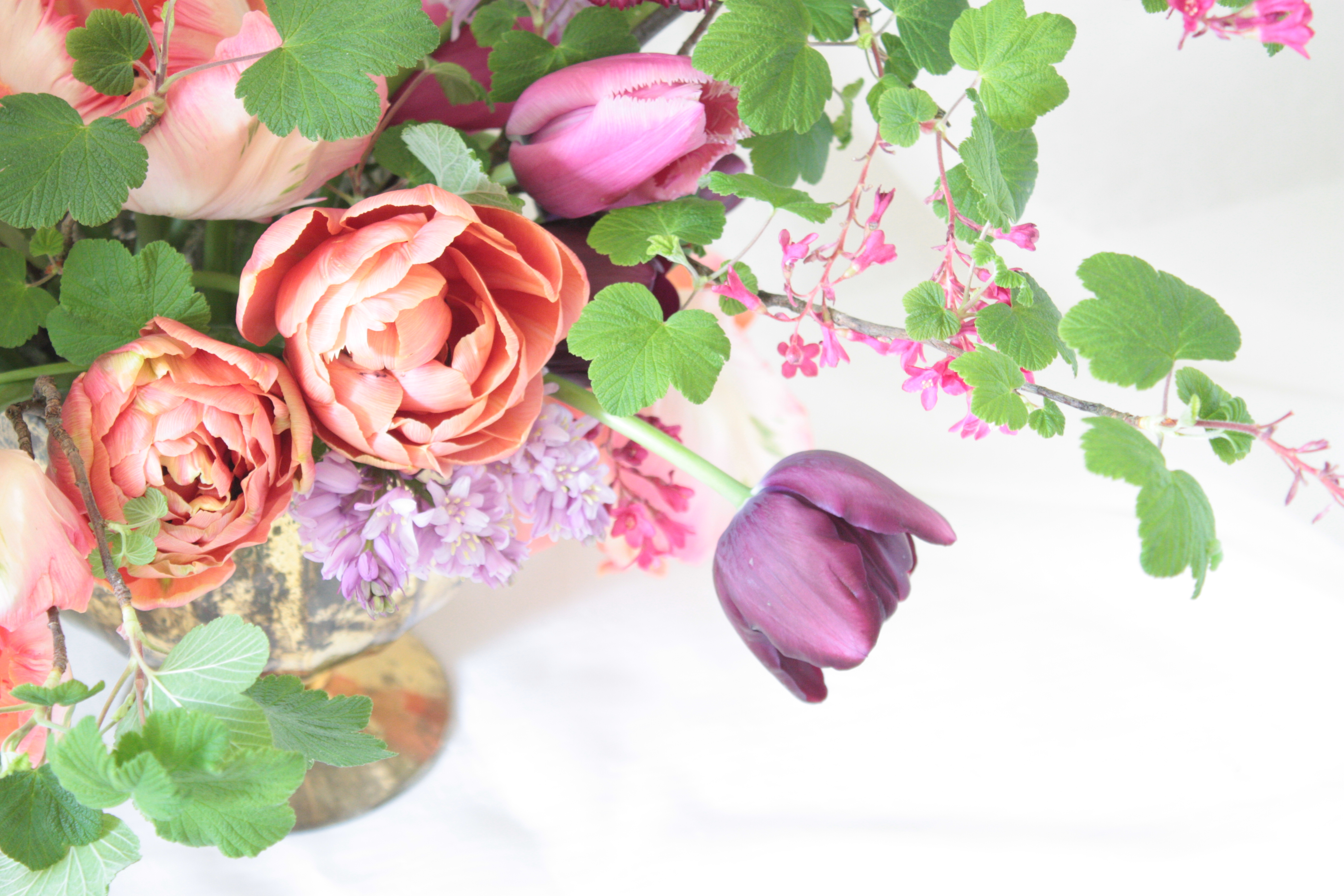 sustainable floristry in foam-free arrangement with no floral foam