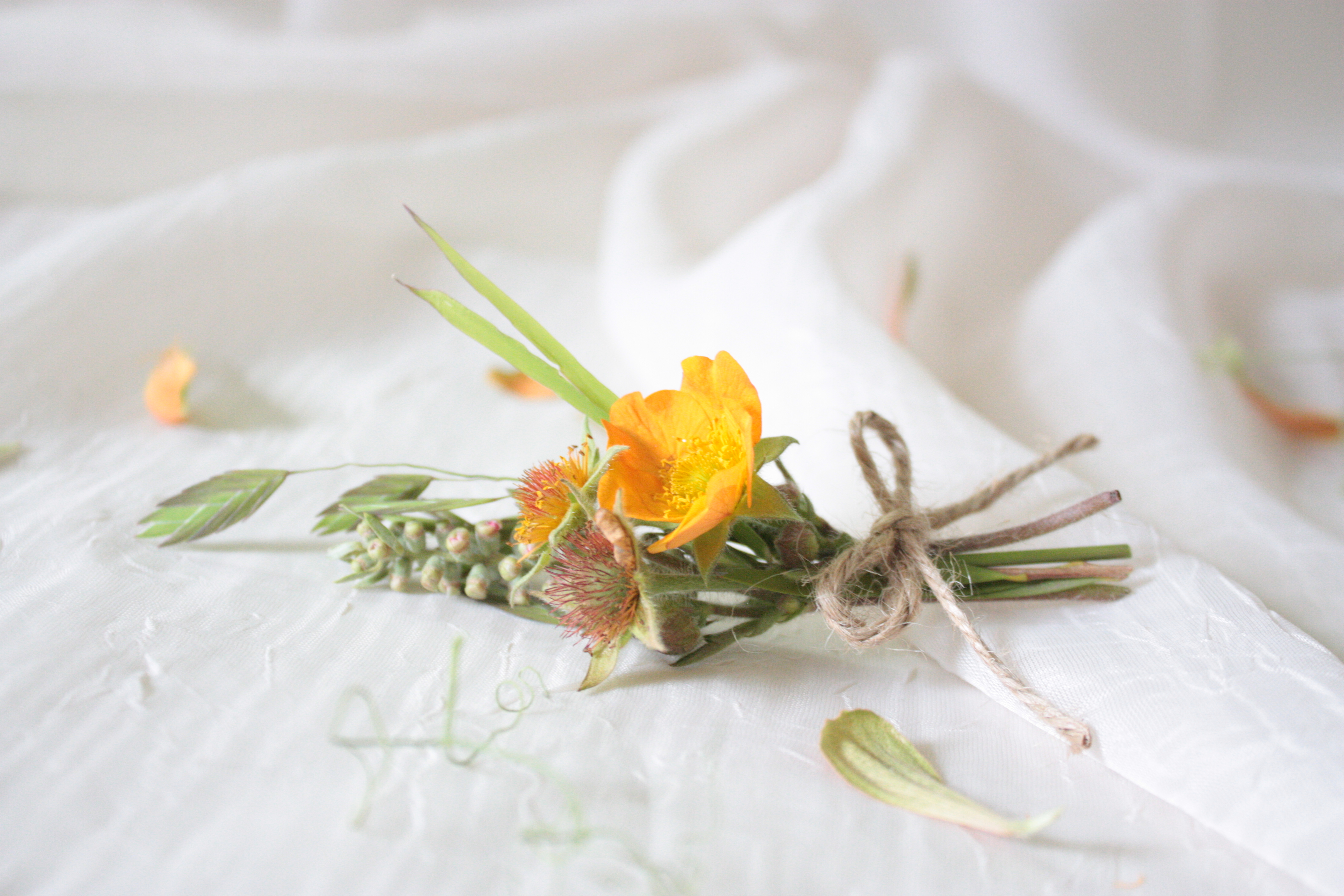 boutonniere for wedding flowers boutonnieres booking a wedding florist what happens after booking a wedding florist